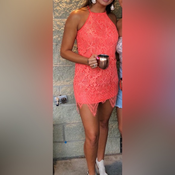 Coral Lace Dress - Picture 5 of 5